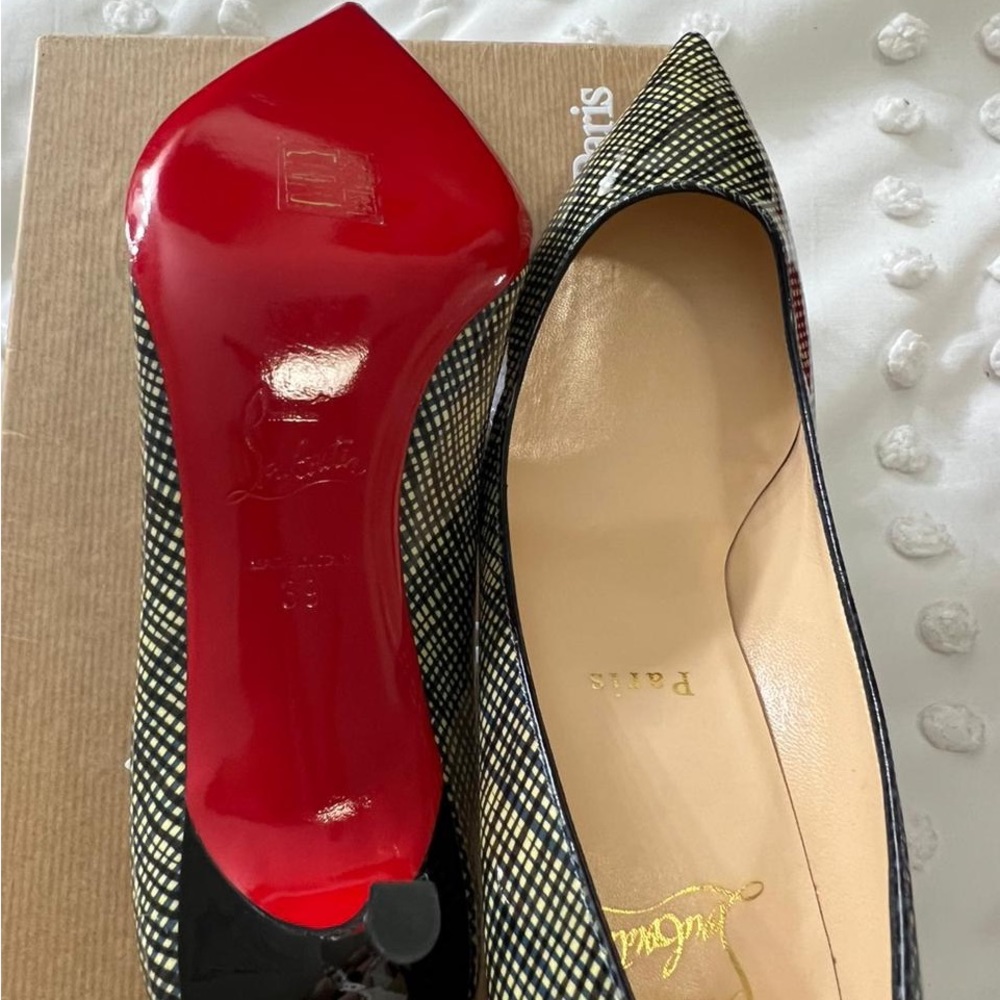 Pigalle Follies 55 black patent filet